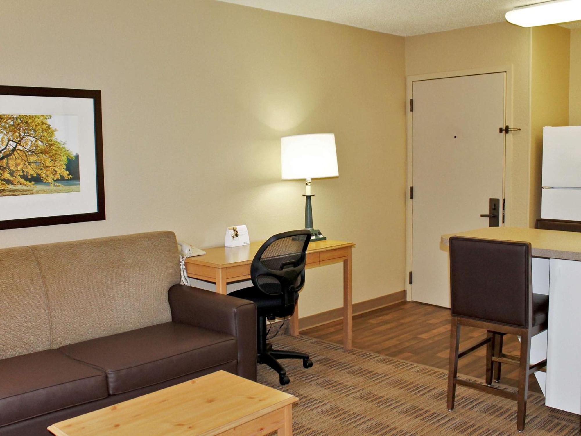Extended Stay America Suites - Atlanta - Marietta - Powers Ferry Rd Sandy Springs Exterior photo