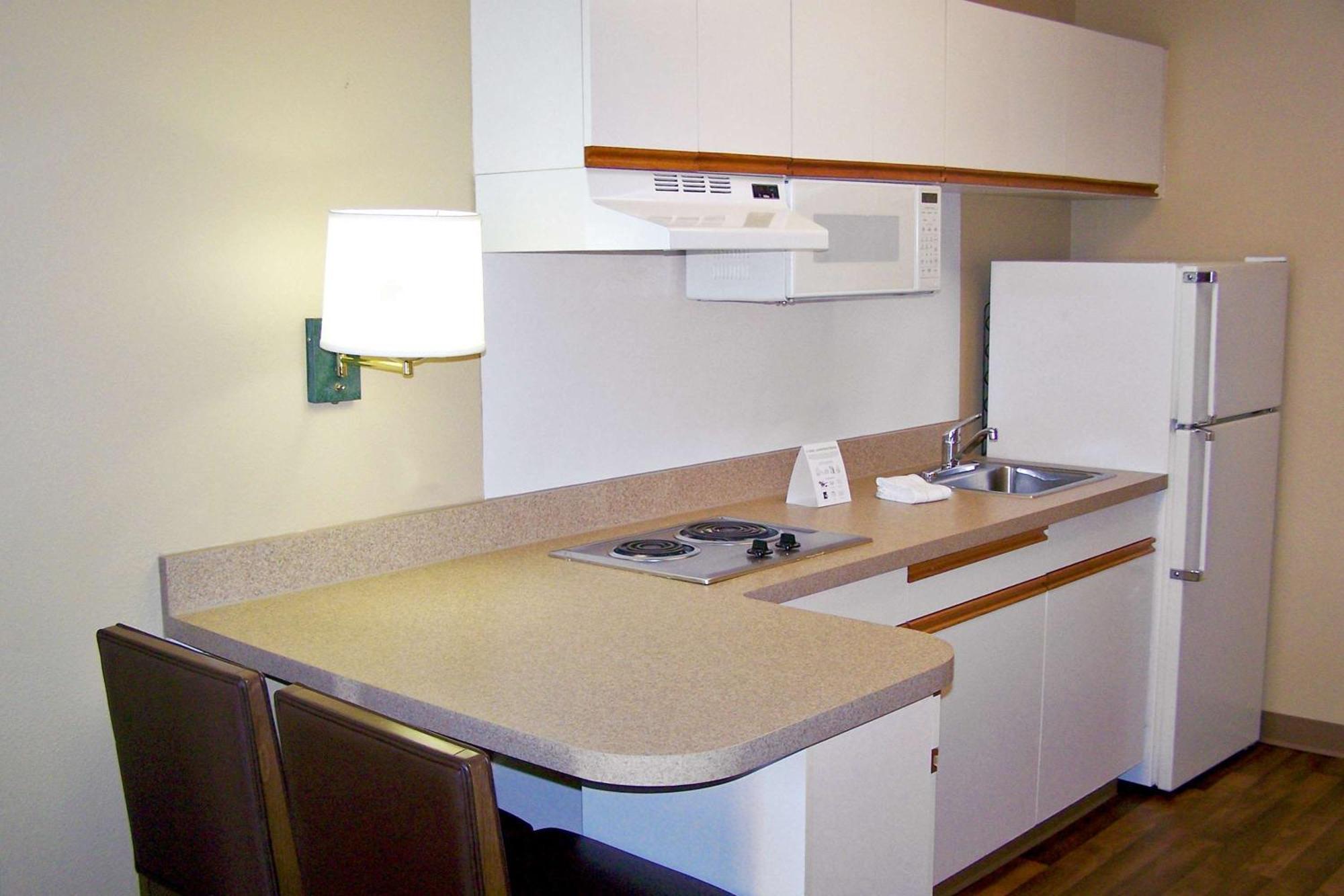 Extended Stay America Suites - Atlanta - Marietta - Powers Ferry Rd Sandy Springs Exterior photo