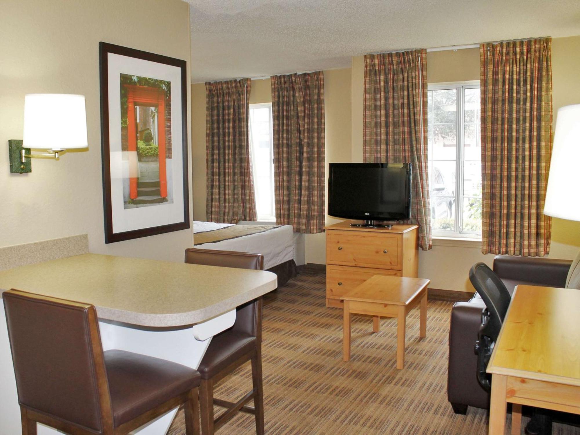 Extended Stay America Suites - Atlanta - Marietta - Powers Ferry Rd Sandy Springs Exterior photo