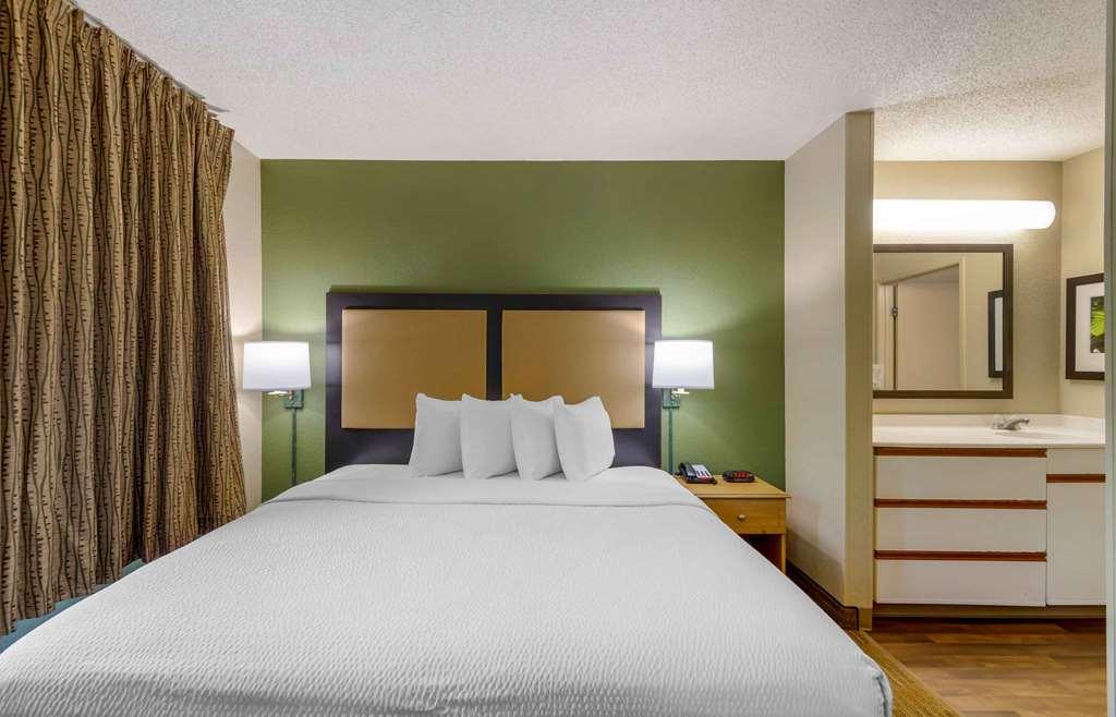 Extended Stay America Suites - Atlanta - Marietta - Powers Ferry Rd Sandy Springs Room photo